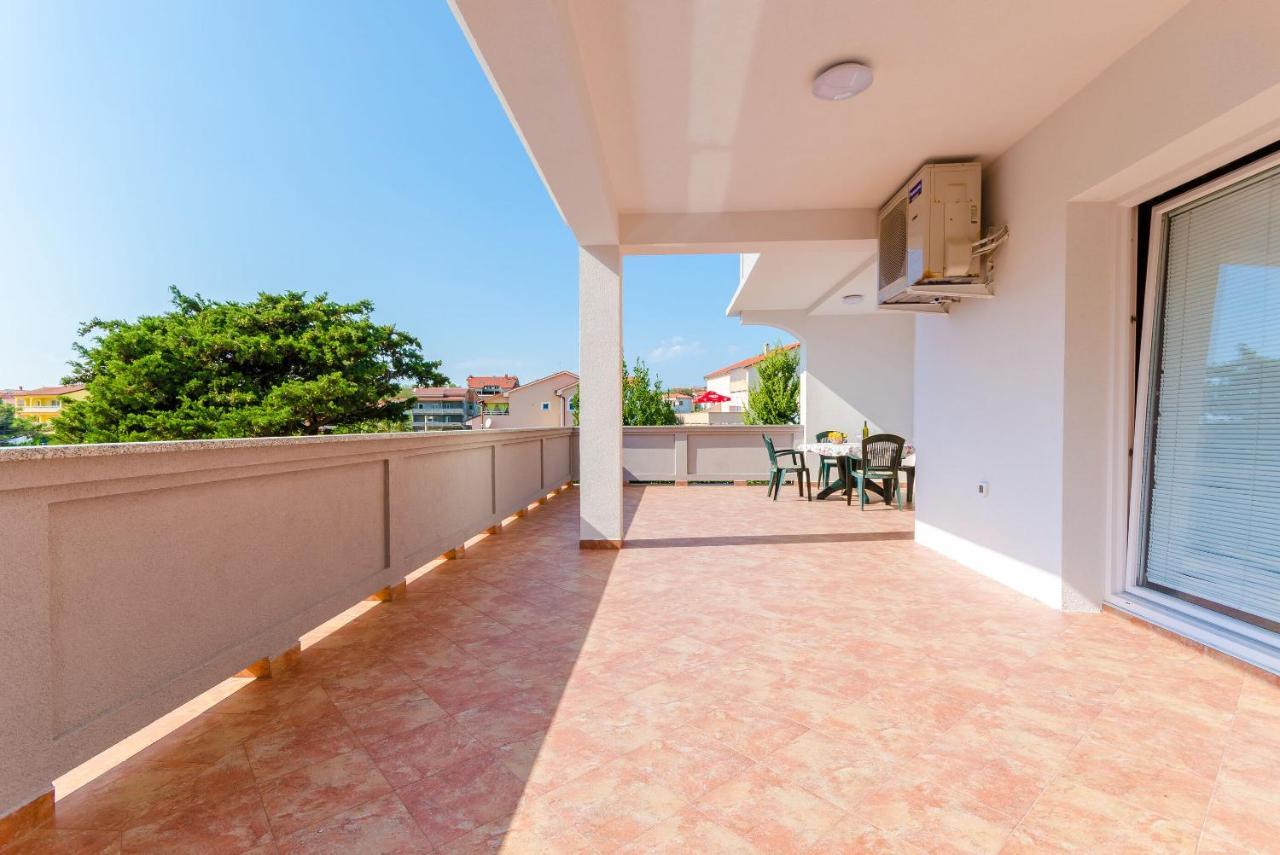 לופאר Apartments Ruza-Rajska Beach מראה חיצוני תמונה